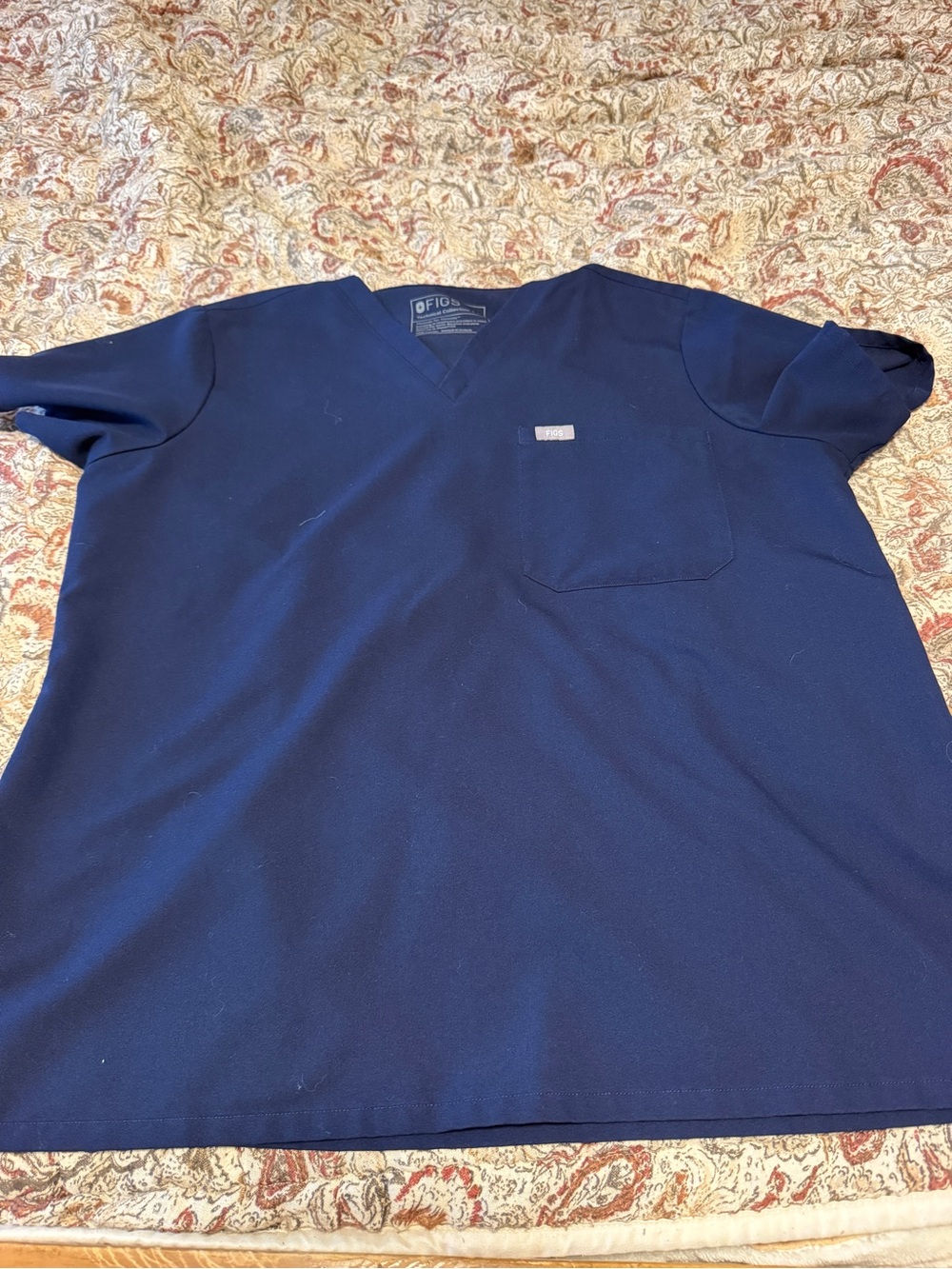 Figs Women’s Catarina Scrub Top Navy